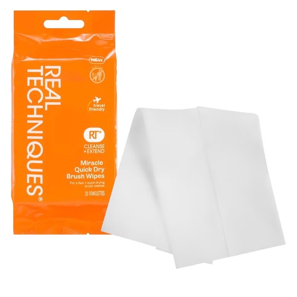 Real Techniques Miracle Quick Dry Brush Wipes - Picture 5 of 7